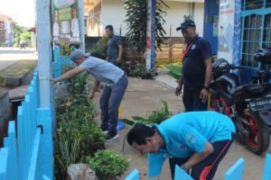 Jumat Bersih Sehat di BNNK TALA