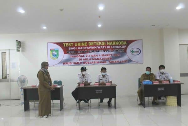 BNNK TALA Test Urine Pegawai di RS Hadji Boejasin Pelaihari