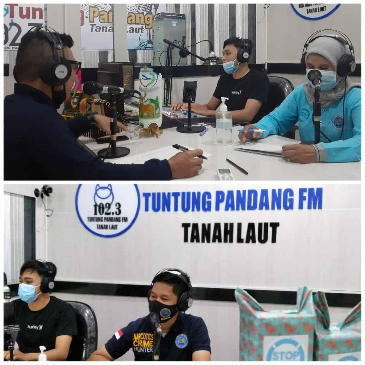 Bagarakan Sahur di Radio Tuntung Pandang RSPD Kab. Tanah Laut Bagarakan Sahur di Radio Tuntung Pandang RSPD Kab. Tanah Laut