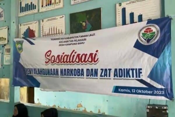 Sosialisasi Bahaya Narkoba di Desa Kampung Baru Sosialisasi Bahaya Narkoba di Desa Kampung Baru